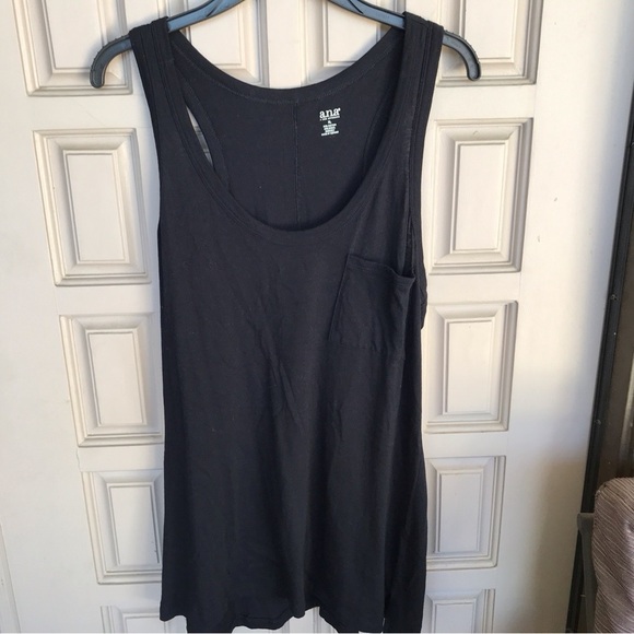 Old Navy New Approach Tank Curved Hem SzXL Black NWOT - Picture 6 of 7
